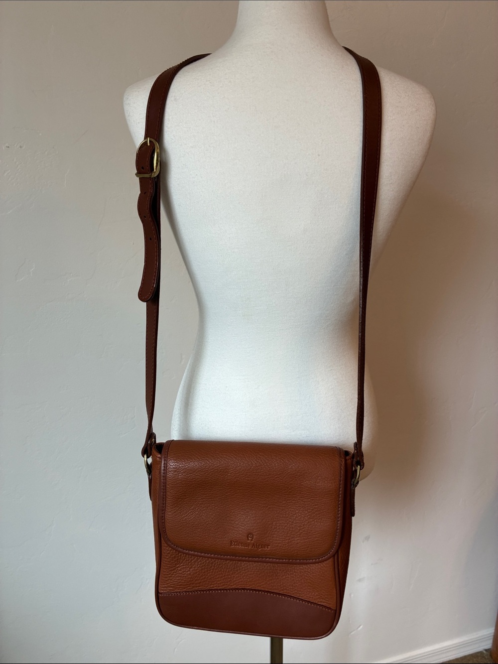 Vintage Etienne Aigner Portland Chestnut Pebbled Leather Crossbody Bag VGUC